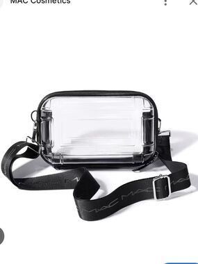 NWT MAC BUNDLE- Makeup & Bags!! 🔥🔥